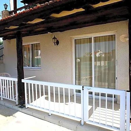 Petsas 4* Coral Bay