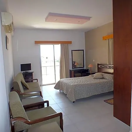 Petsas Aparthotel