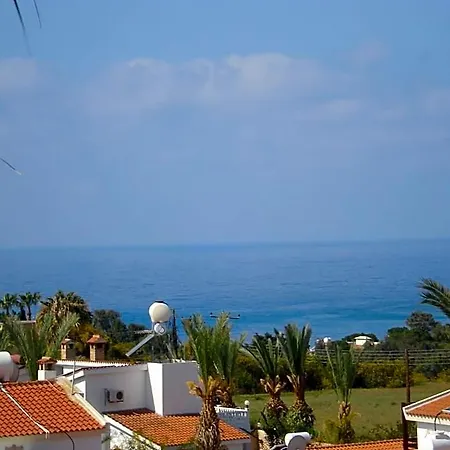 Petsas Aparthotel 4*