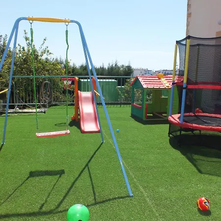 Petsas Aparthotel
