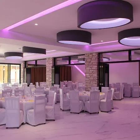 Petsas Aparthotel